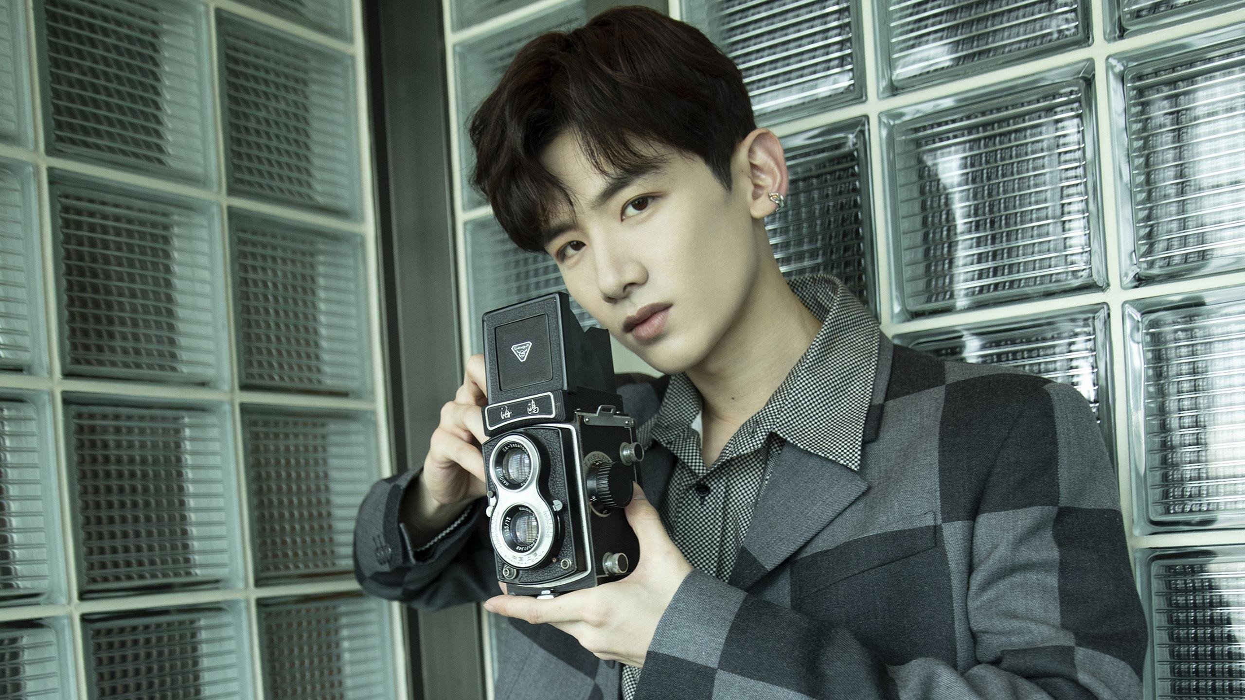 欧冠半决赛之夜，一柄名为布伦森的冰冷手术刀，在窒息的熔炉里划出唯一光亮