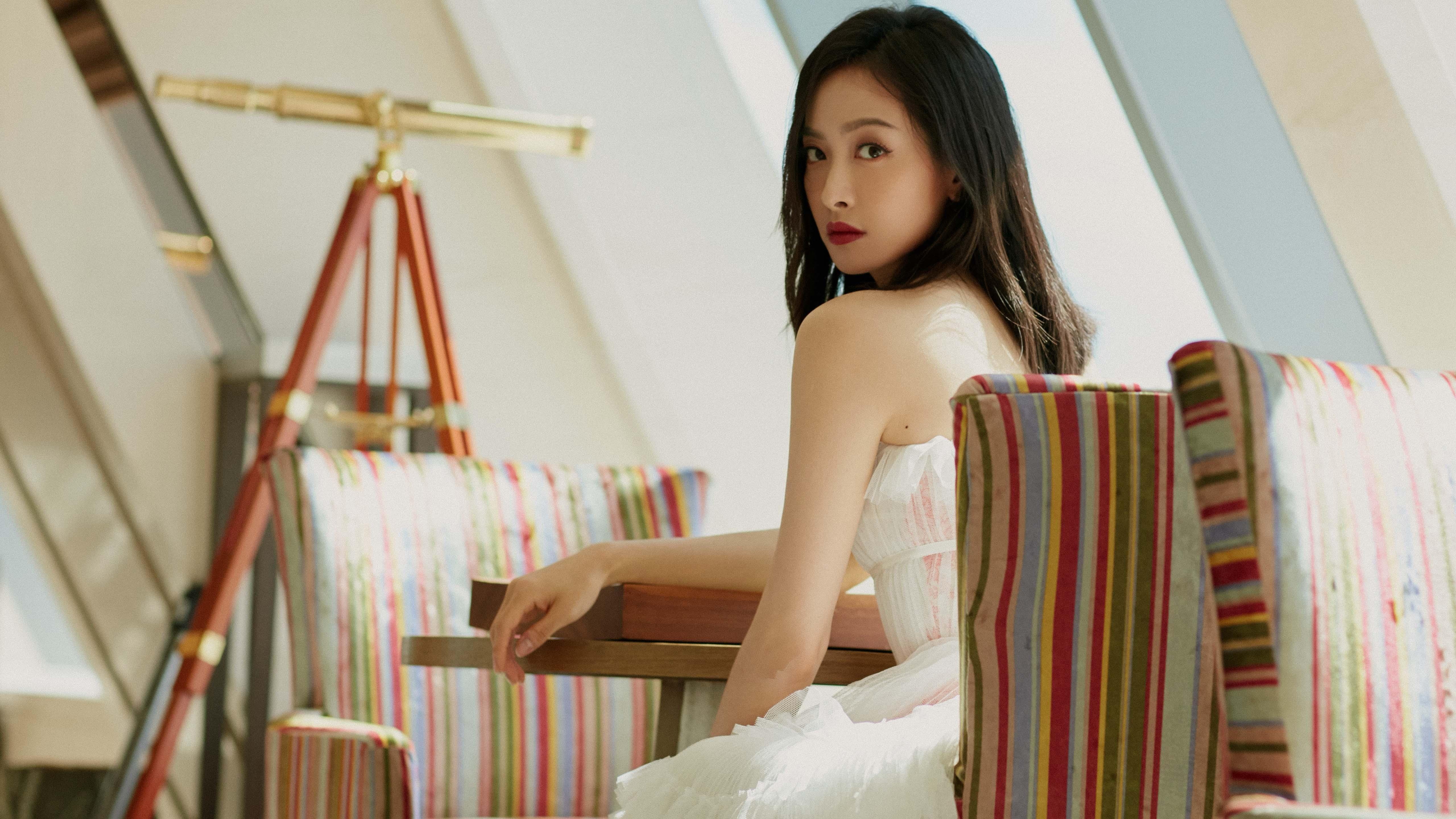 球场与赛道,迪巴拉神级演出,以F1式掌控力爆冷击沉那不勒斯