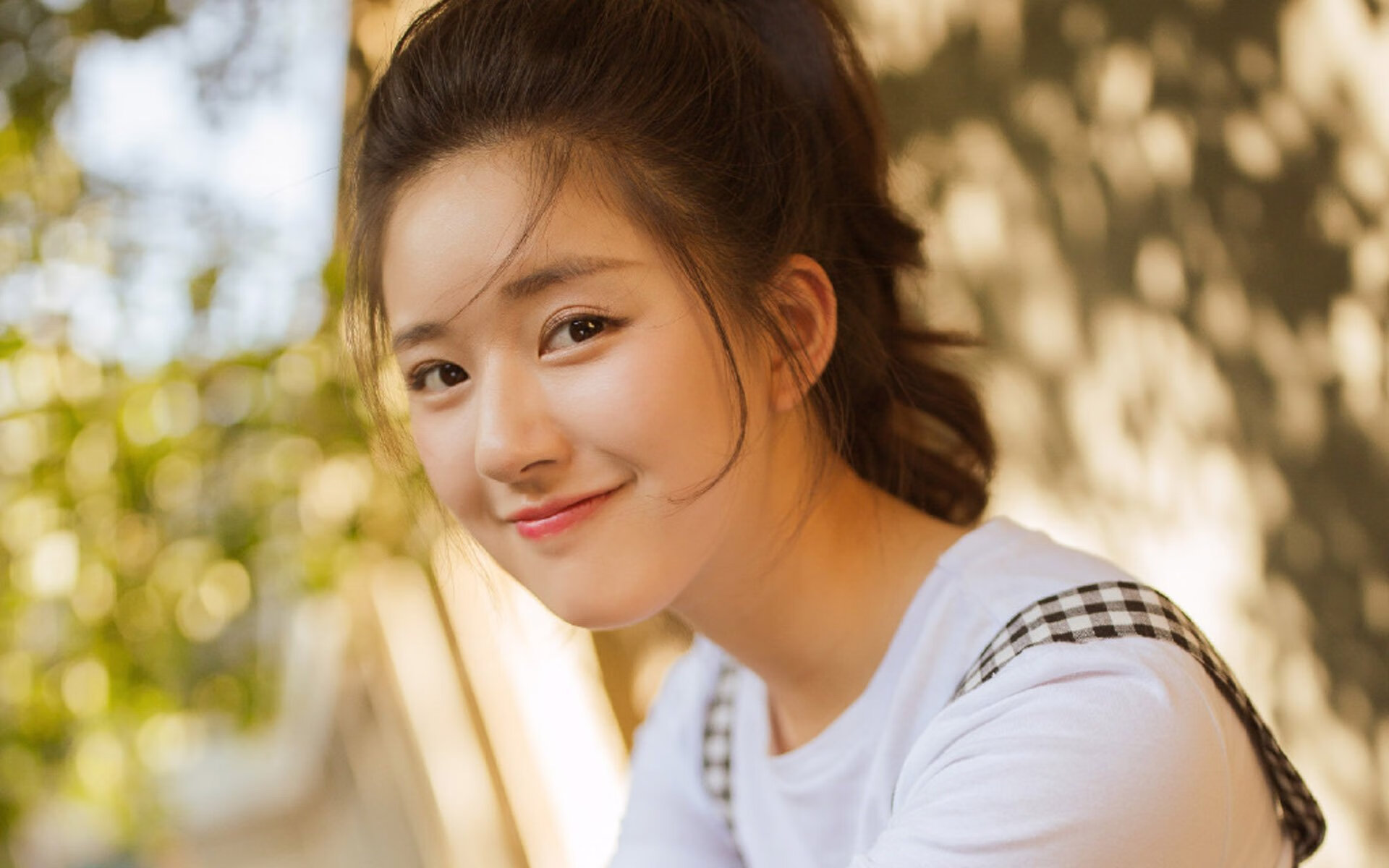 锡安降维打击！狂暴34+15打崩内线，雄鹿双子星71分黯然失色